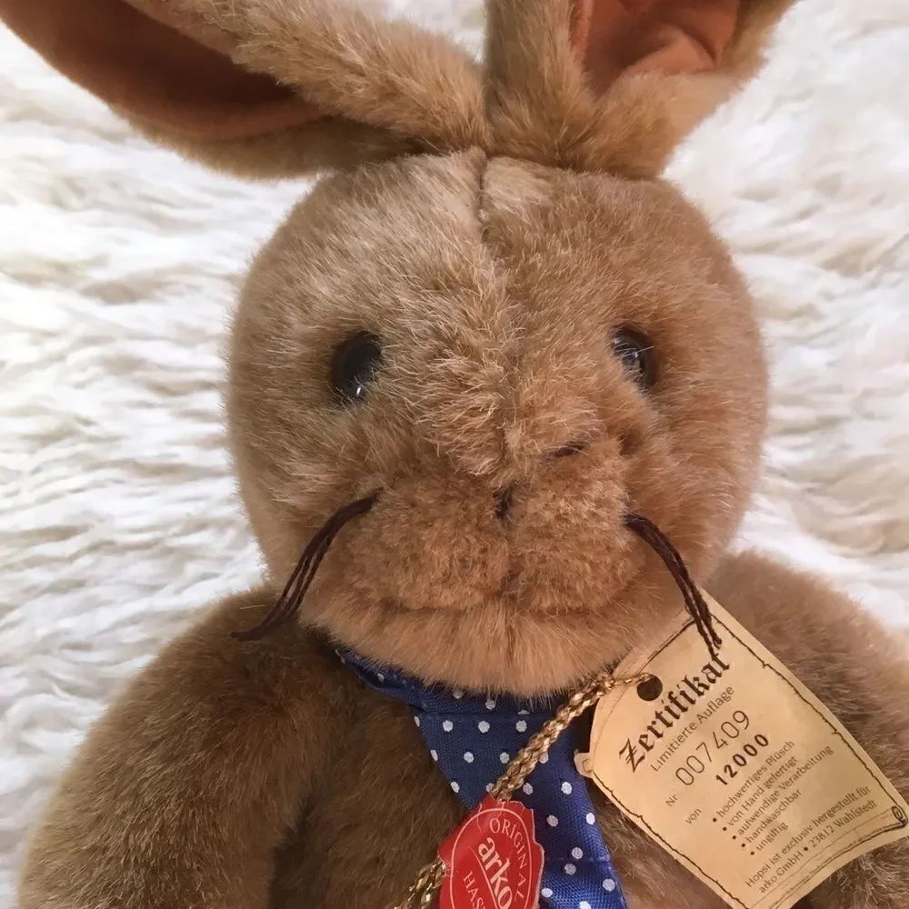Limited Edition Vintage 90s Cuddly Easter Bunny - Picture 6 of 9